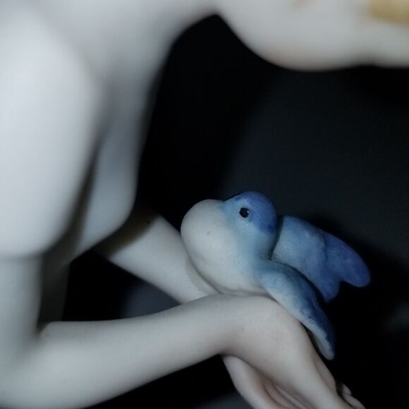 First Flight Cybis Girl With Blue Bird Kneeling 1963  by Patricia Eakins VT - Picture 10 of 13
